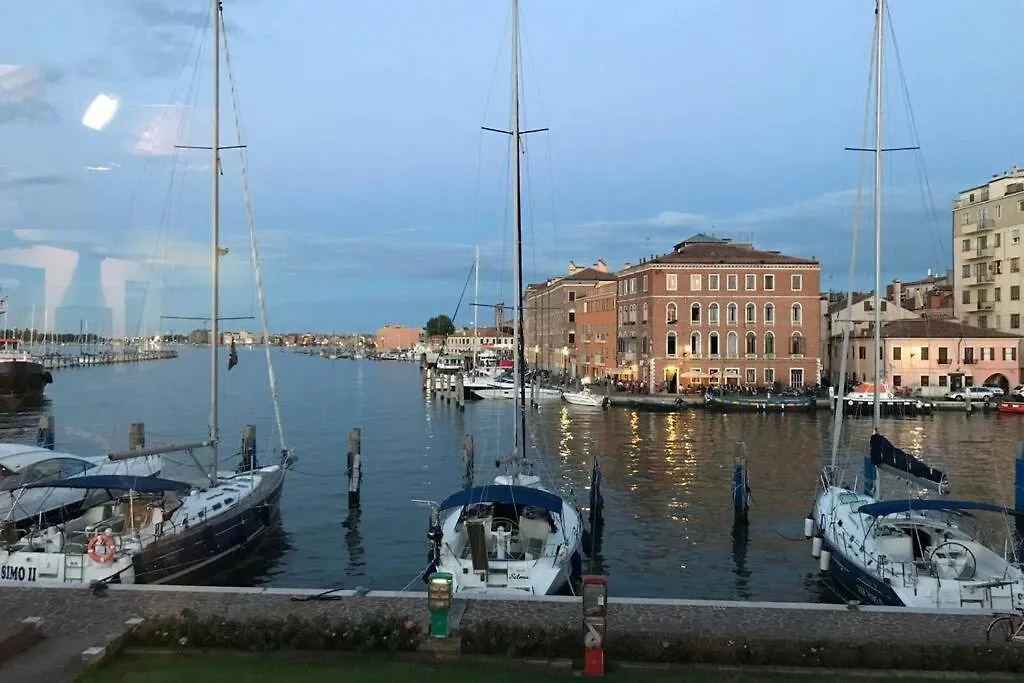 Casa Di Sissi. A Fianco Al Palazzo Lisatti. 0*, Chioggia Italy